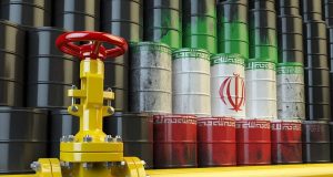 إيران ترفع إنتاج "أوبك" بضخ مزيد من النفط في أبريل