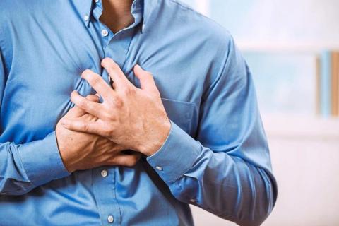التجشؤ المستمر أحد أعراض النوبة القلبية