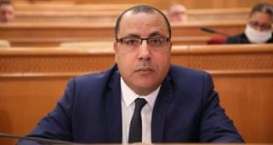 رئيس الحكومة التونسية يدعو إلى سرعة وتيرة التلقيح ضد كورونا