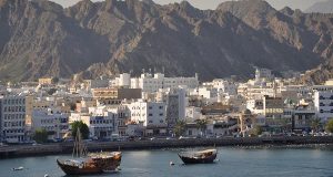 سلطنة عمان تعلن مناقصة لبناء أول قمر صناعي للاتصالات