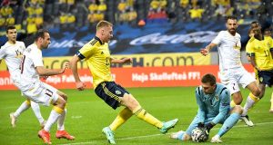 كورونا يحرم كولوسيفسكي من مباراة السويد وإسبانيا