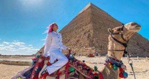 س و ج.. ما أهمية السوق العربى بالنسبة لصناعة السياحة فى مصر؟