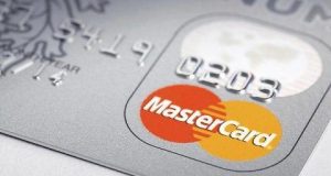 بريطانيا تغرم شركات تصدر بطاقات مسبقة الدفع